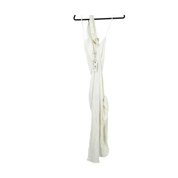 Chic White One-Shoulder Maxi Dress - Picture 7 of 11